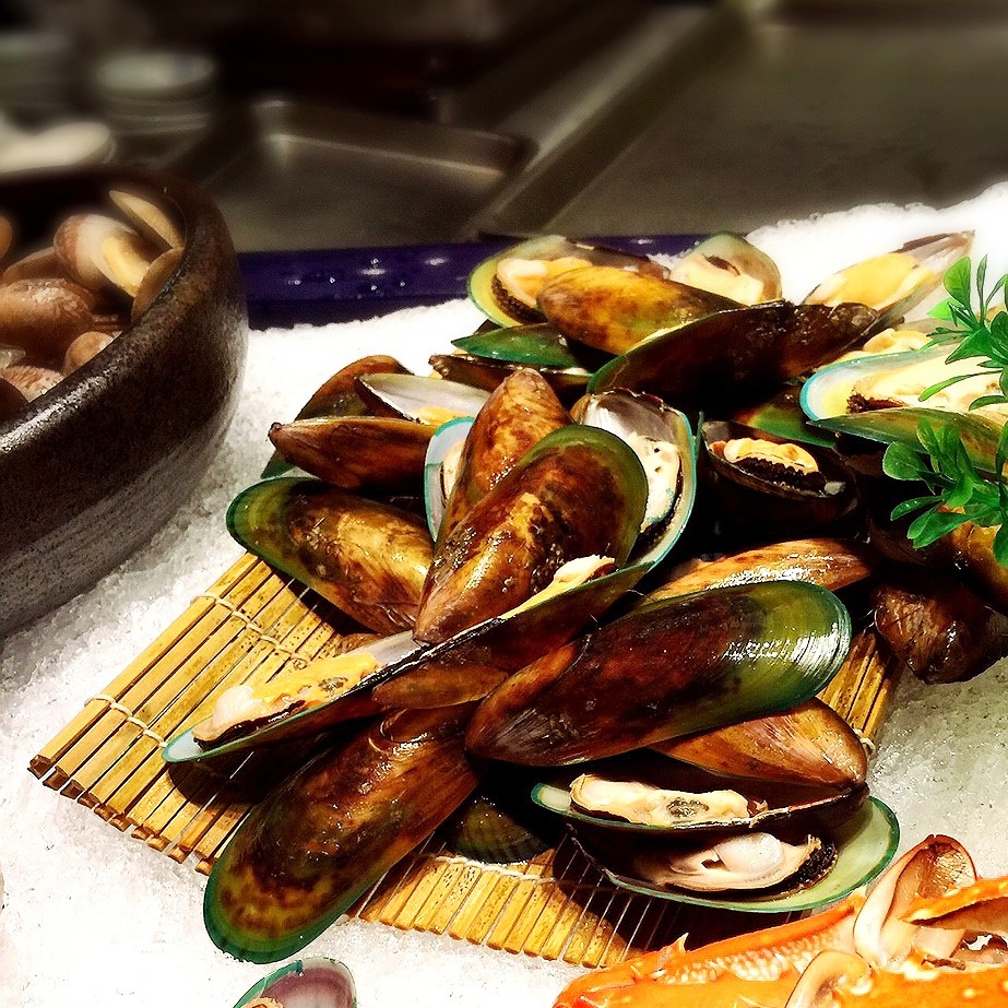 Fresh mussels