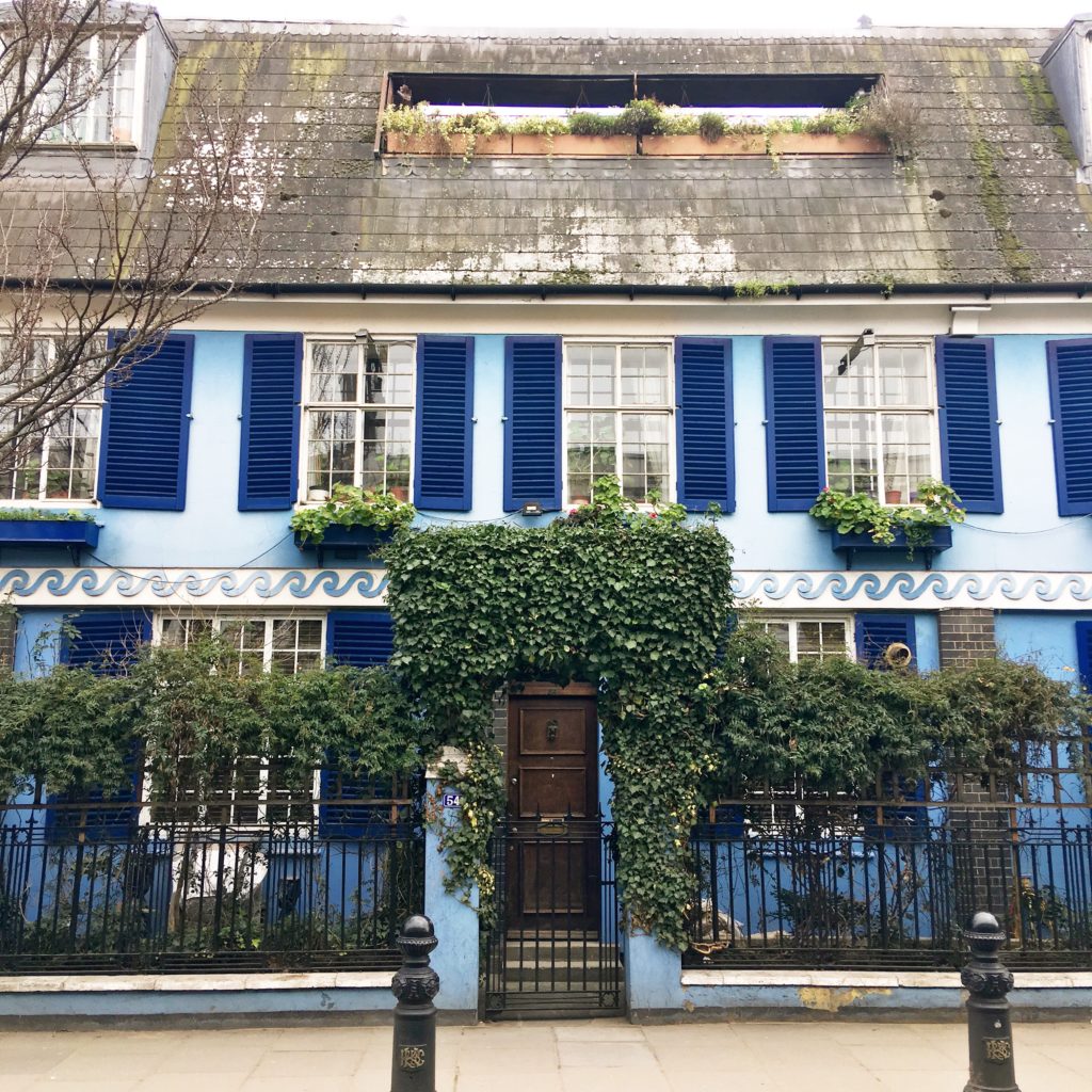Charming blue house in Notting Hill