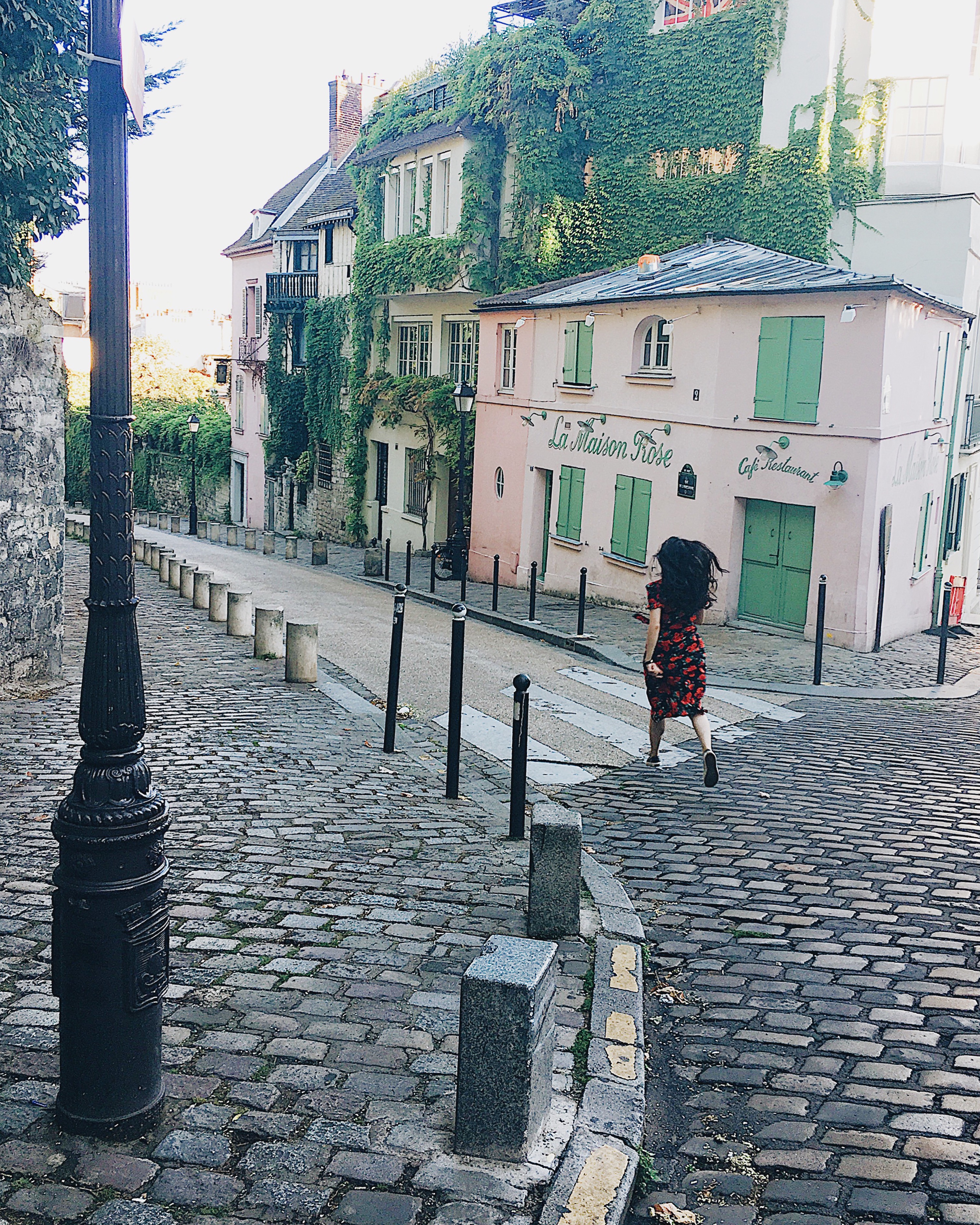 Walking the streets of Montmartre, Paris; La Maison Rose