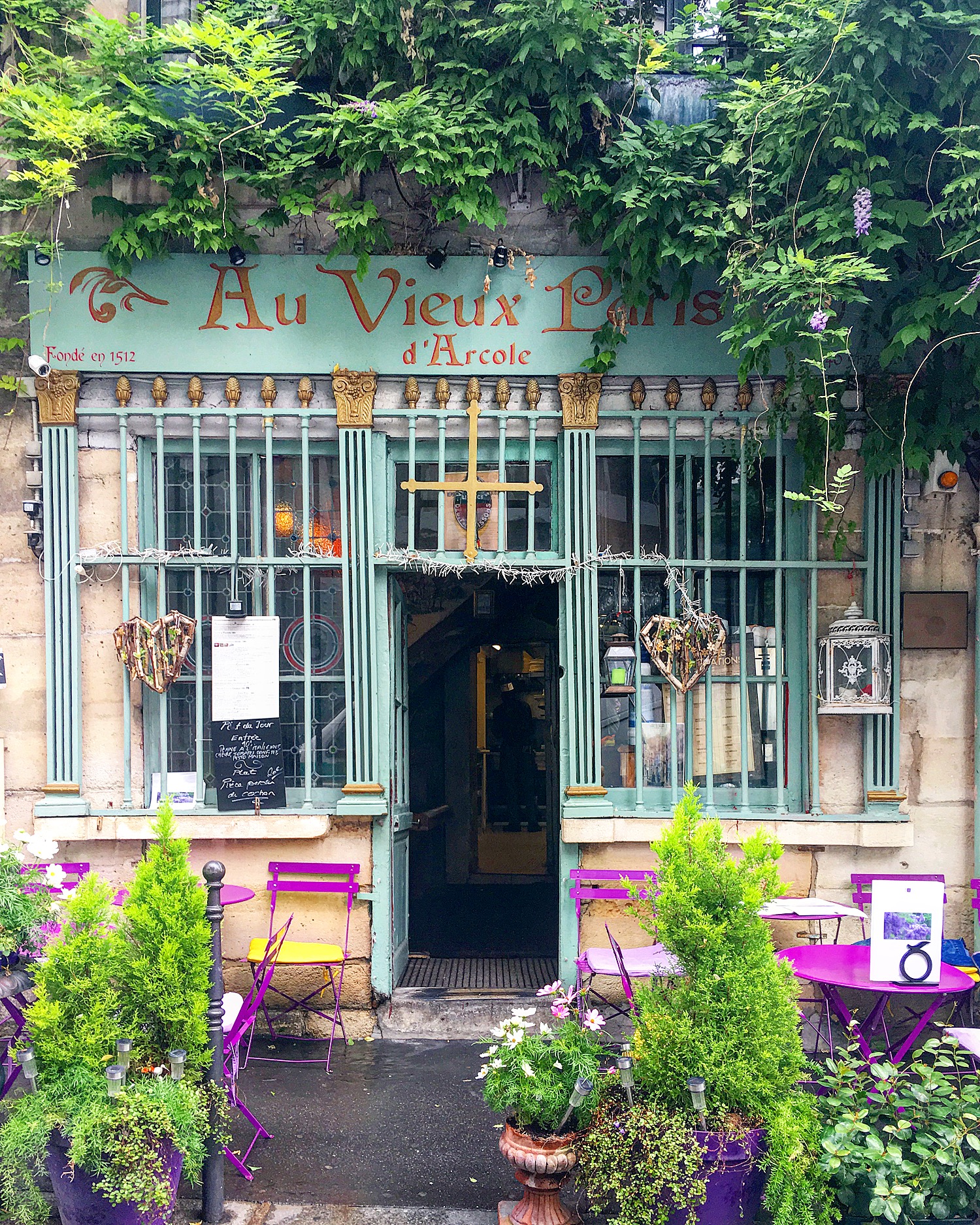Au Vieux Dercole Cafe Paris