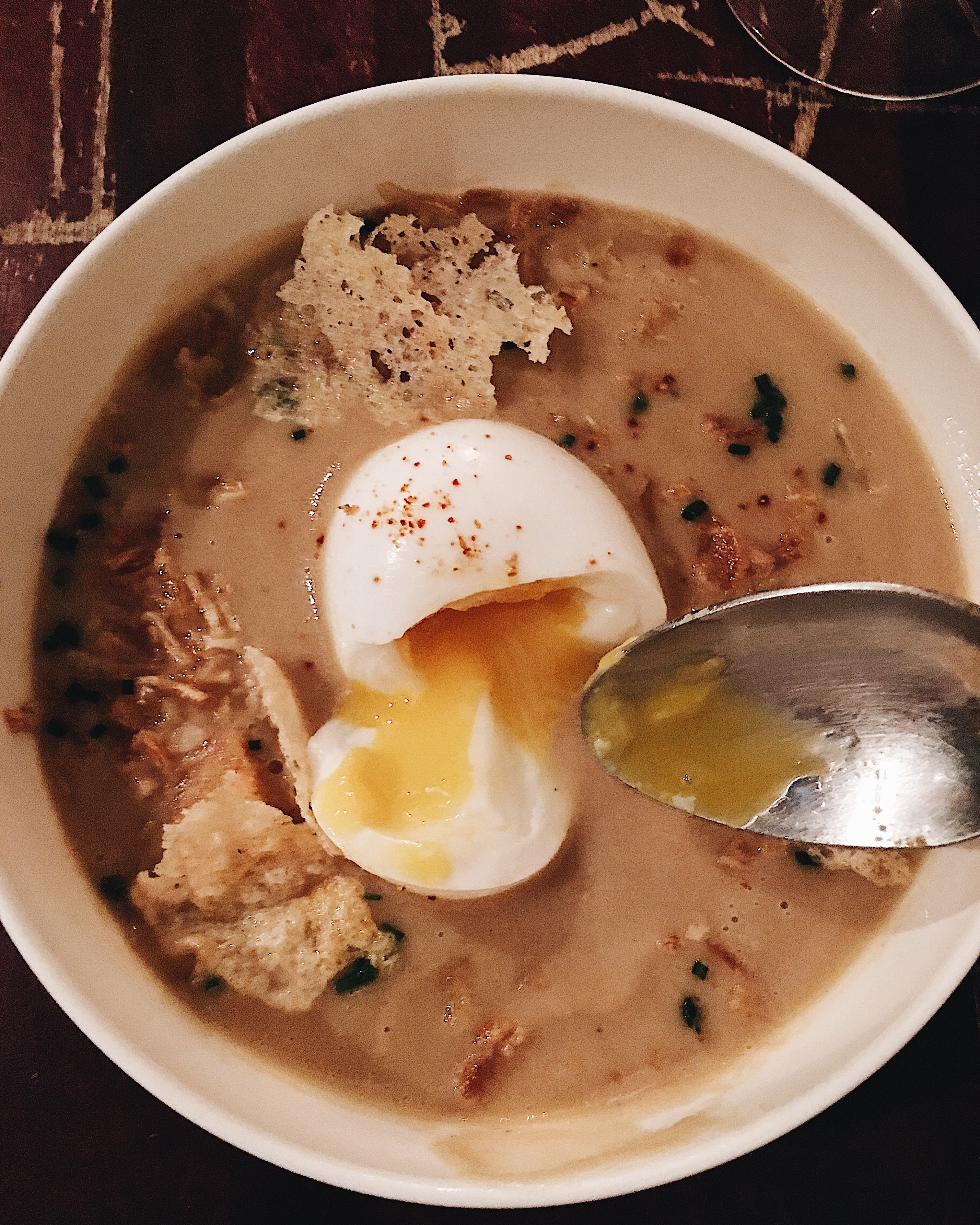 Onion soup at Les Pas Sage in Paris