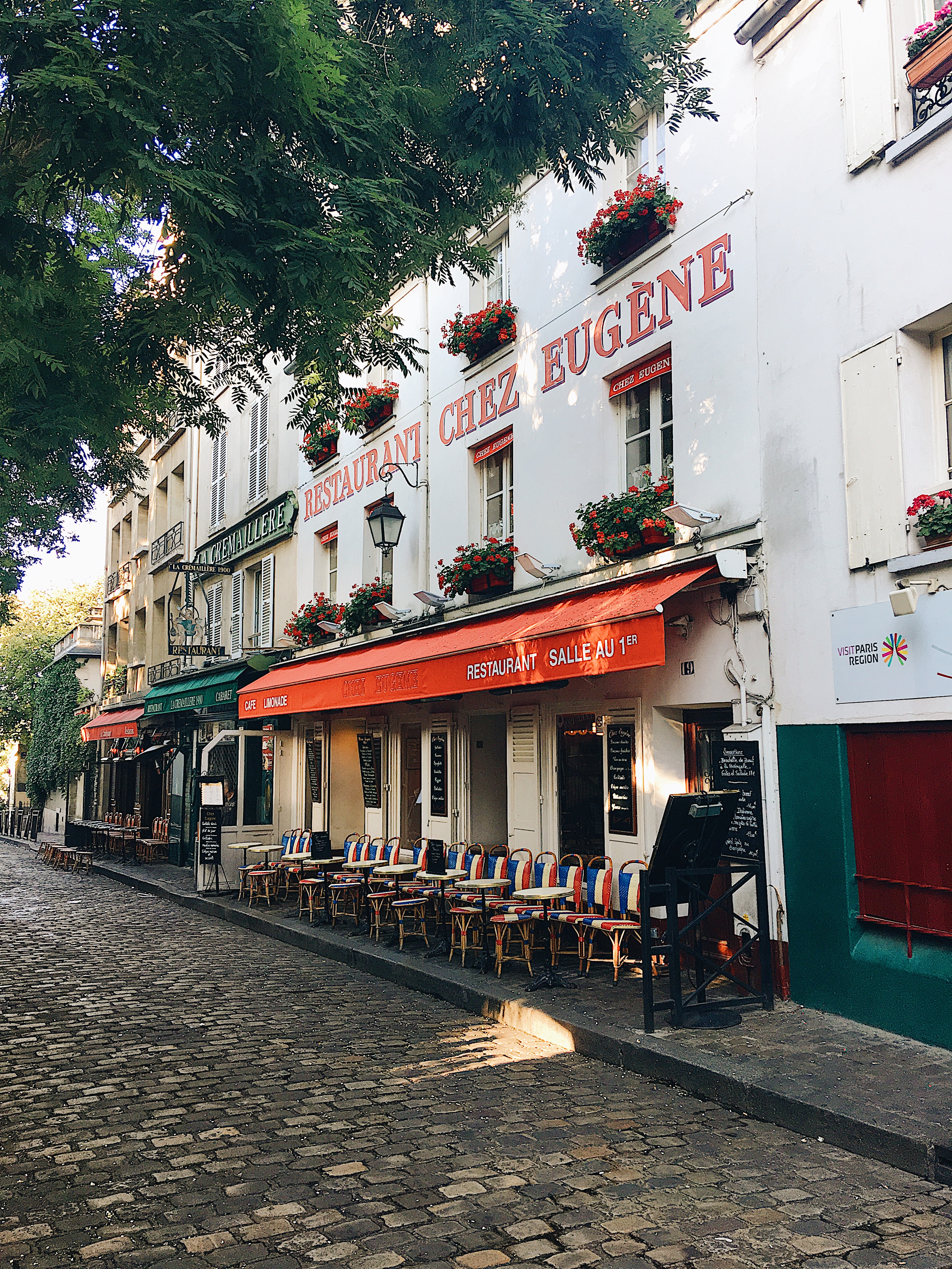 Place du Tetre in Montmartre Paris