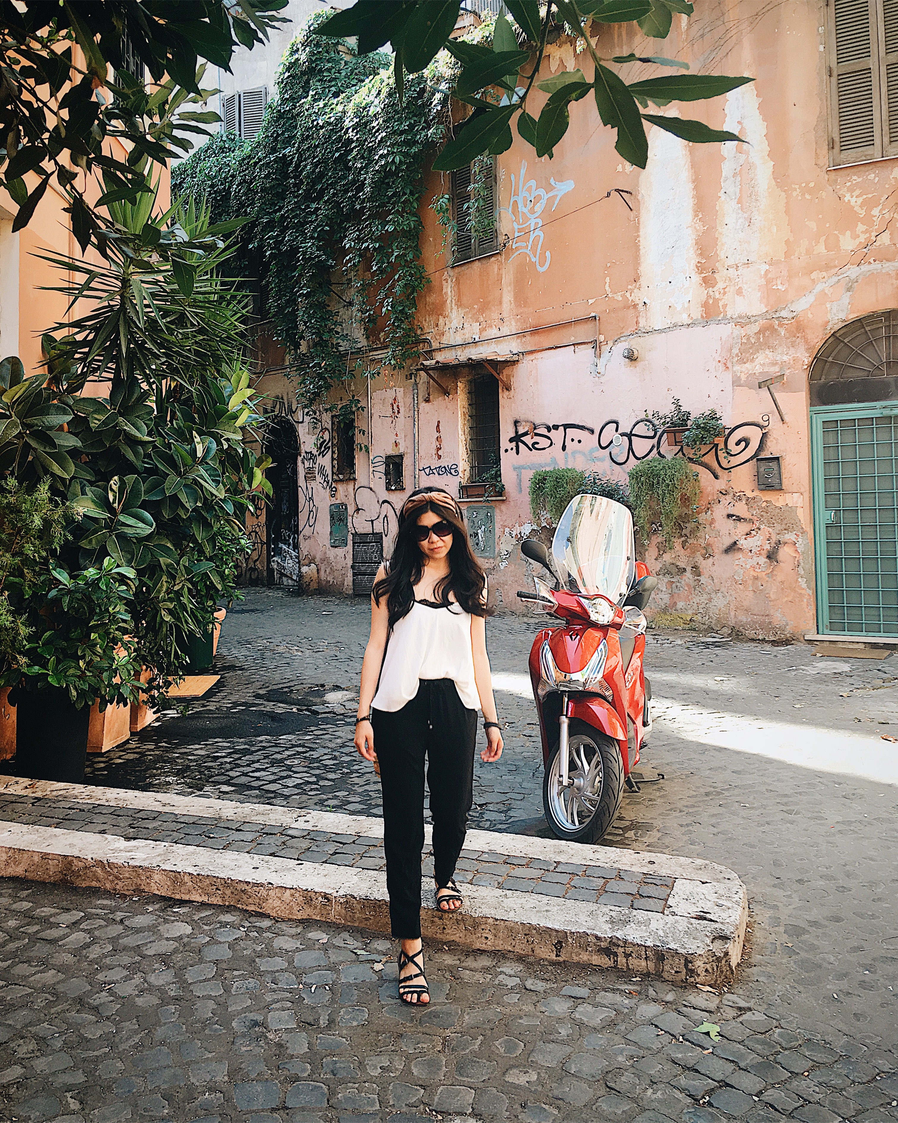 Walking the streets of Trastevere