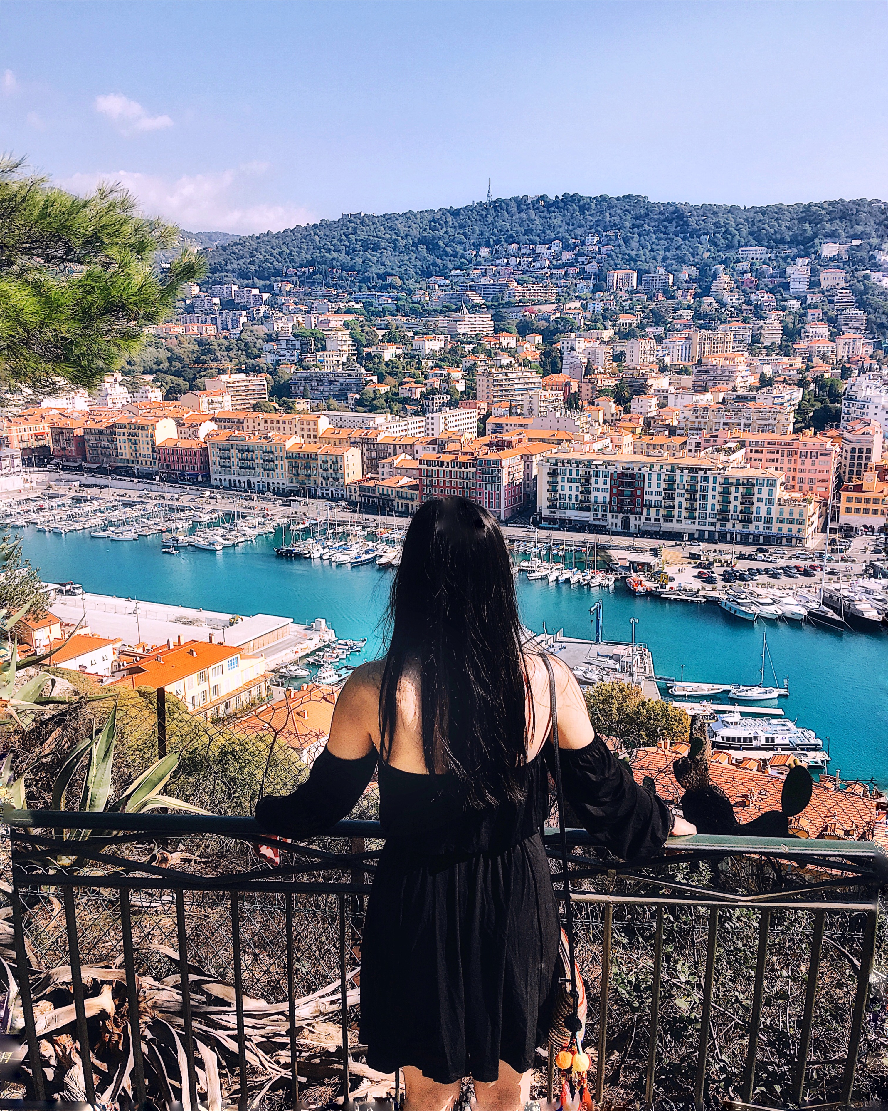 Views of the old port in Nice