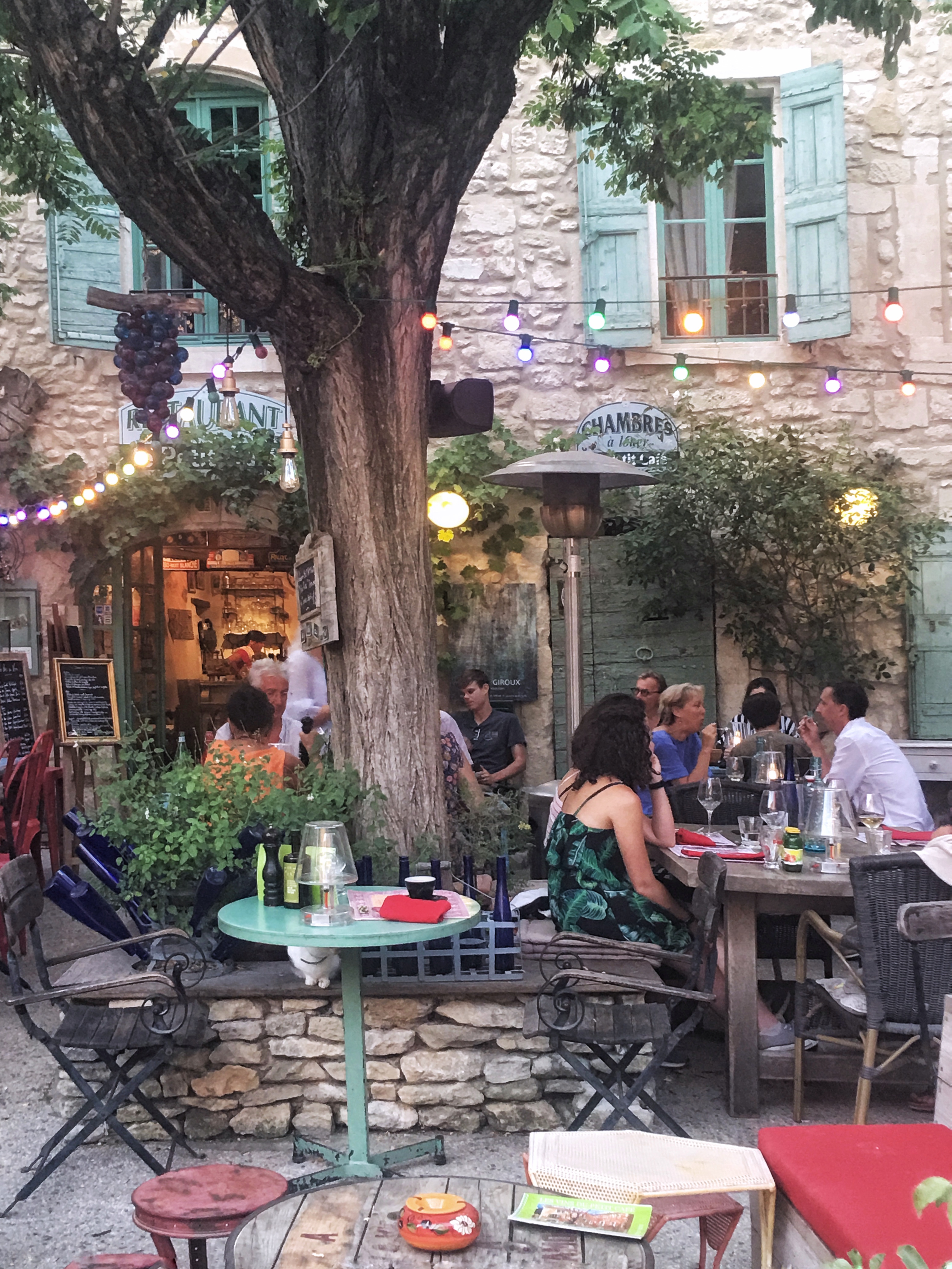 Le Petit Cafe in Oppede Provence